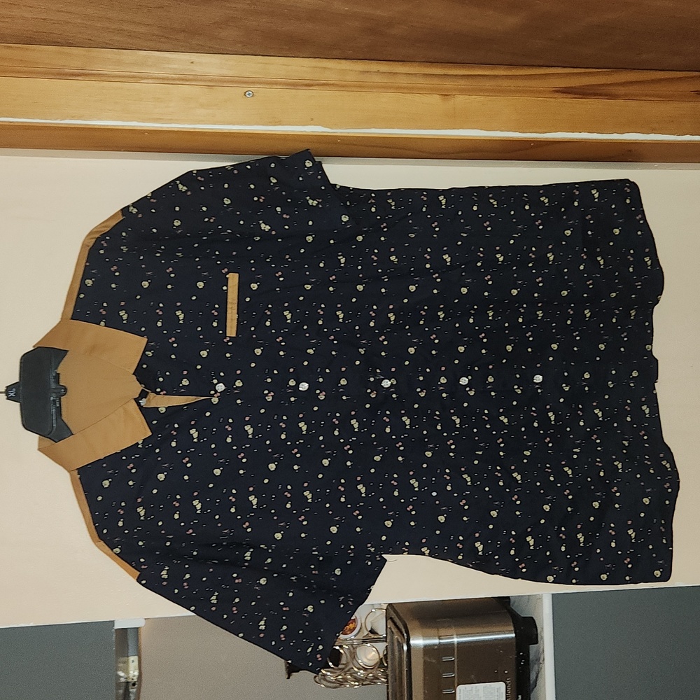 SSLR Men's Collection XL button down shirt.